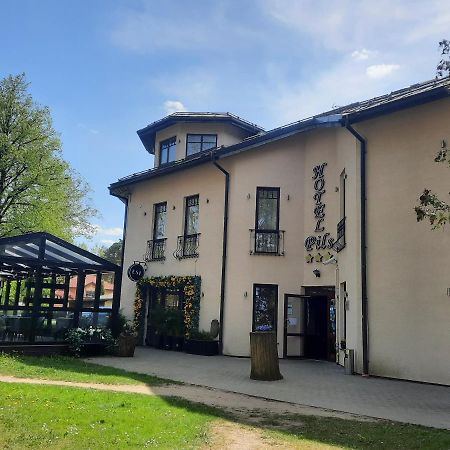 Hotel Pils With Self-Check In Sigulda Kültér fotó