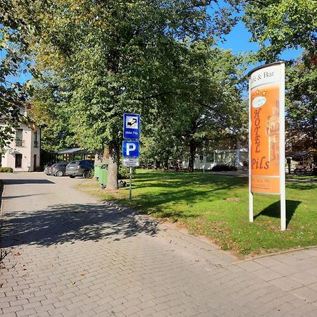 Hotel Pils With Self-Check In Sigulda Kültér fotó