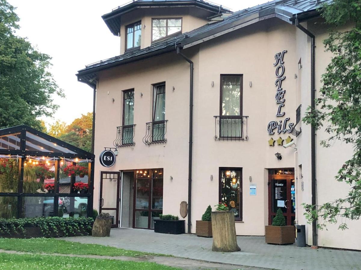Hotel Pils With Self-Check In Sigulda Kültér fotó