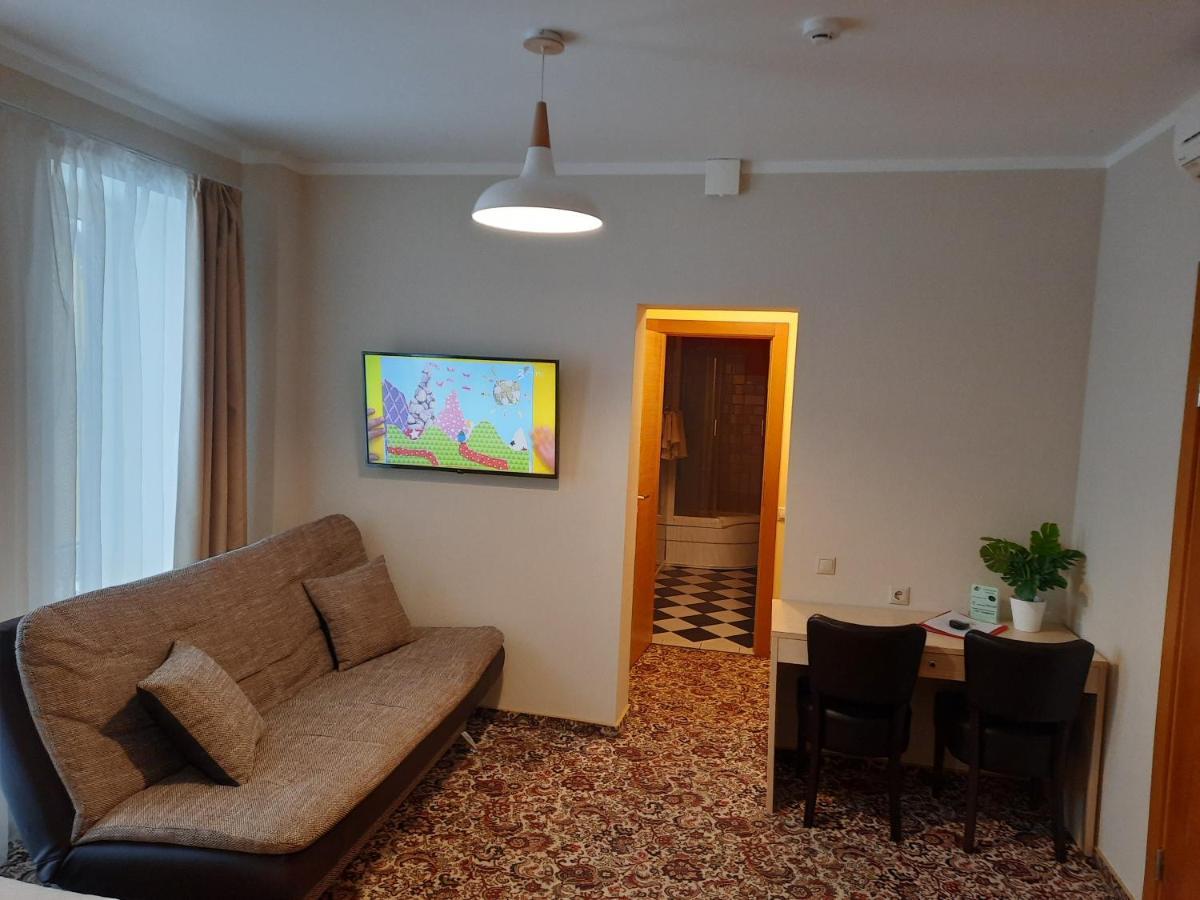 Hotel Pils With Self-Check In Sigulda Kültér fotó